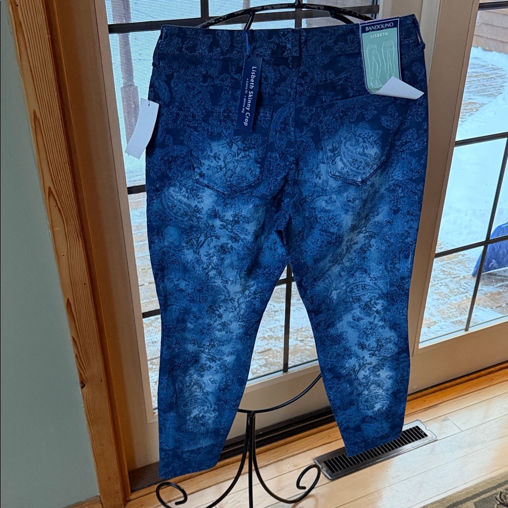 Bandolino Lisbeth Curvy Skinny Crop Jeans Blue Paisley Floral Acid Wash Size 6 - Picture 7 of 14
